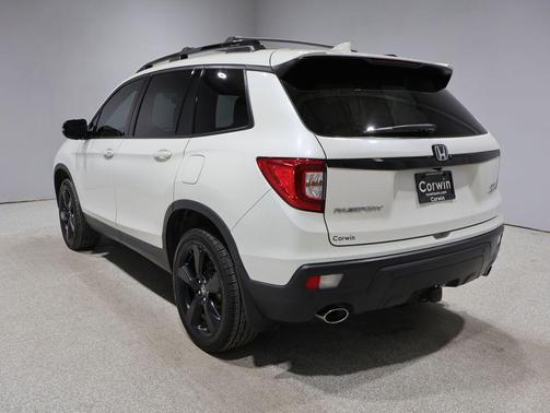 White Diamond Pearl 2019 Honda Passport Elite