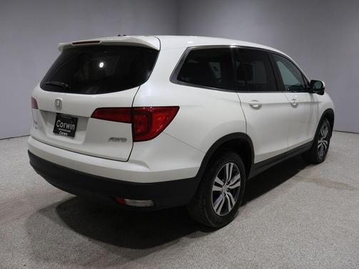 White Diamond Pearl 2018 Honda Pilot EX-L