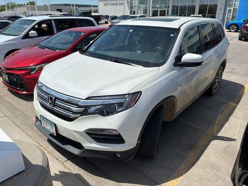 White Diamond Pearl 2018 Honda Pilot EX-L