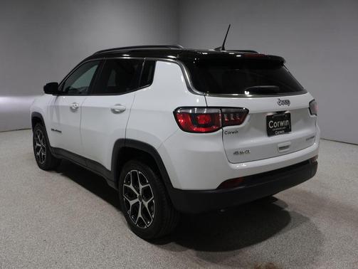 Bright White Clearcoat 2025 Jeep Compass Limited