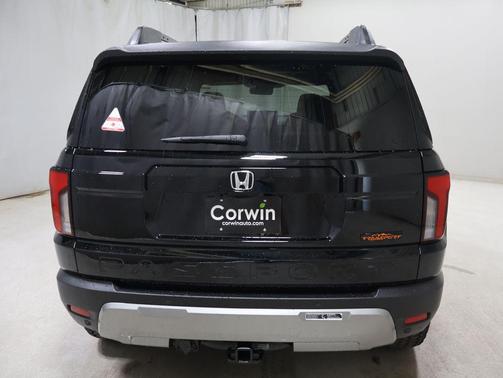Crystal Black Pearl 2026 Honda Passport AWD TrailSport Elite