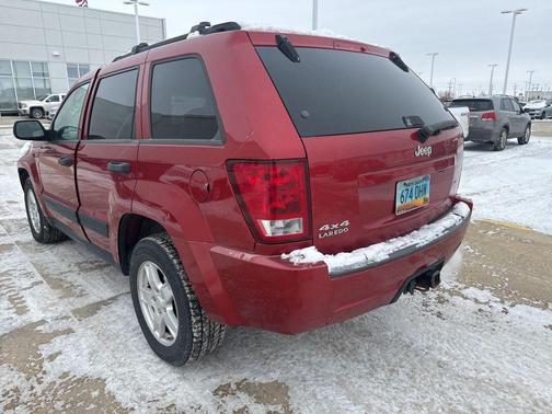 2006 Jeep Grand Cherokee Laredo
