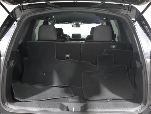 Crystal Black Pearl 2025 Honda Pilot Sport