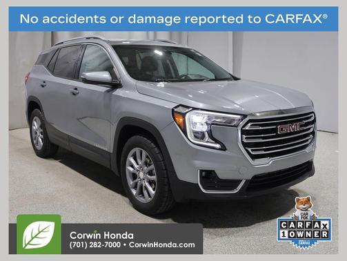 Sterling Metallic 2024 GMC Terrain SLT