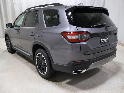 Modern Steel 2026 Honda Pilot Touring 8-Passenger
