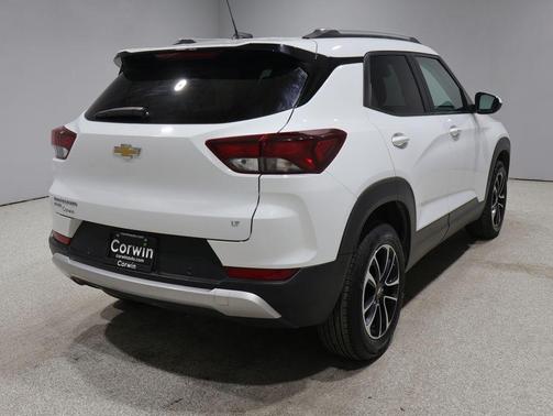 Summit White 2024 Chevrolet Trailblazer LT