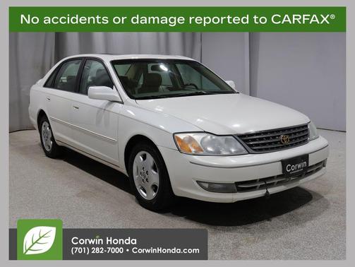 Diamond White Pearl 2004 Toyota Avalon
