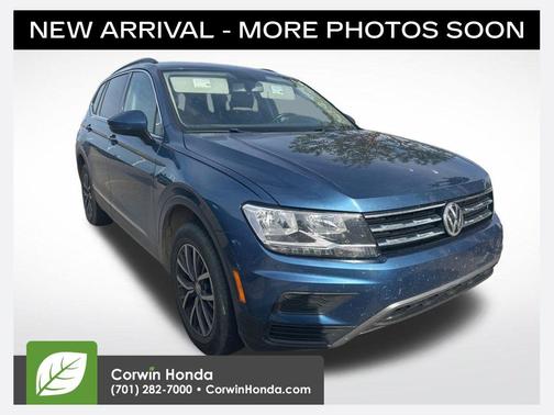 Stone Blue Metallic 2020 Volkswagen Tiguan 2.0T SE 4MOTION