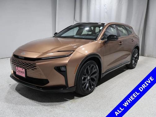 2025 Toyota Crown Signia XLE