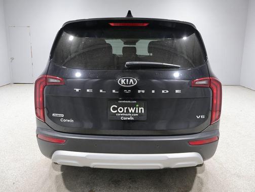 Ebony Black 2020 Kia Telluride LX