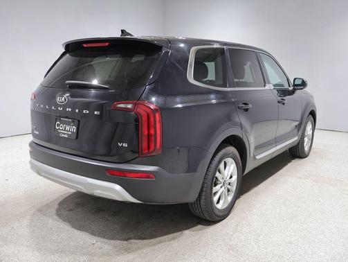 Ebony Black 2020 Kia Telluride LX