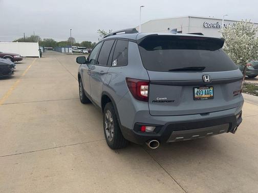 2022 Honda Passport AWD TrailSport