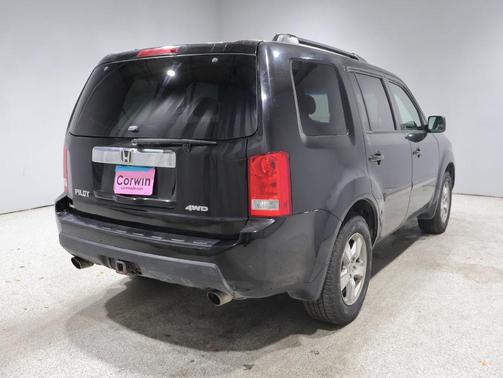 Crystal Black Pearl 2010 Honda Pilot EX-L