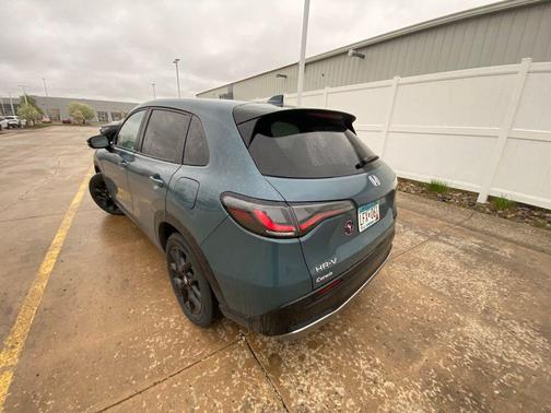 Nordic Forest Pearl 2024 Honda HR-V AWD Sport