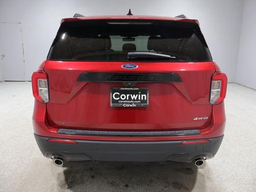 Rapid Red Metallic Tinted Clearcoat 2022 Ford Explorer ST-Line