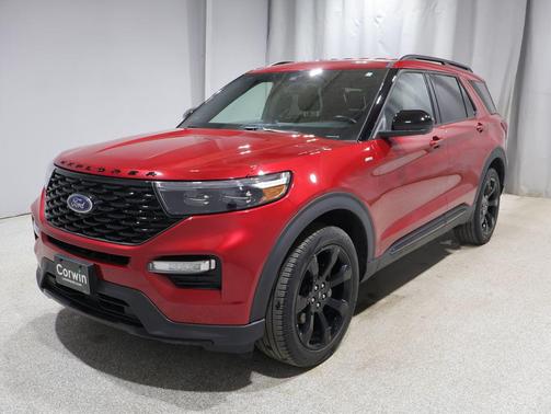 Rapid Red Metallic Tinted Clearcoat 2022 Ford Explorer ST-Line
