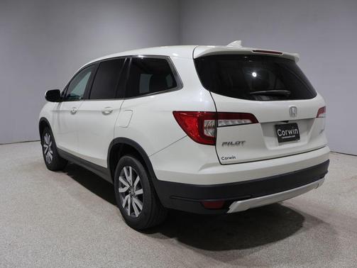 White Diamond Pearl 2019 Honda Pilot EX-L