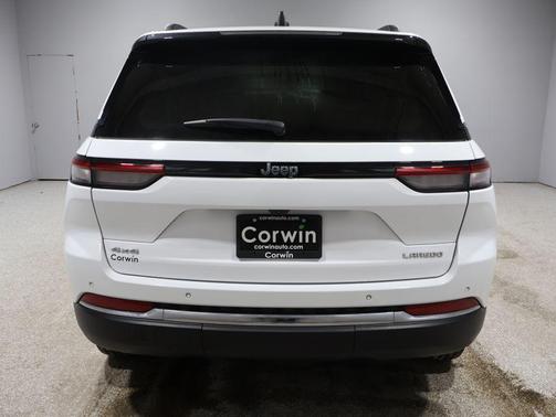 2023 Jeep Grand Cherokee Laredo