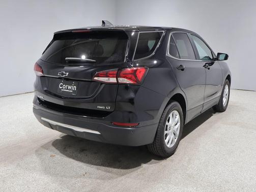 Mosaic Black Metallic 2024 Chevrolet Equinox 1LT
