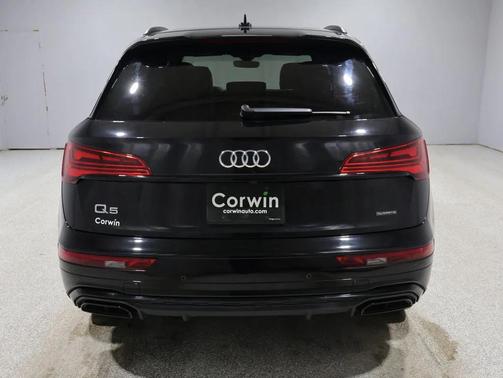 2025 Audi Q5 45 S line Premium