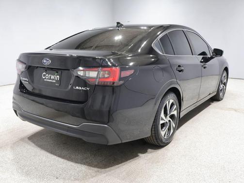 Crystal Black Silica 2020 Subaru Legacy Base