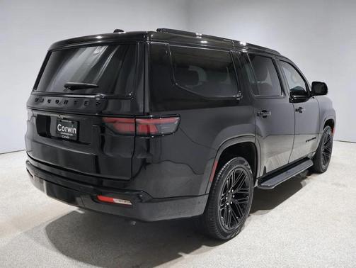 2024 Jeep Wagoneer Series II Carbide 4x4