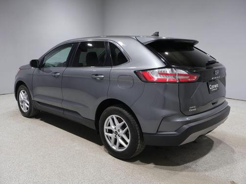Carbonized Gray Metallic 2024 Ford Edge SEL