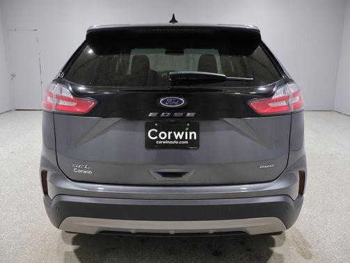 Carbonized Gray Metallic 2024 Ford Edge SEL