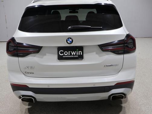 Mineral White Metallic 2024 BMW X3 xDrive30i