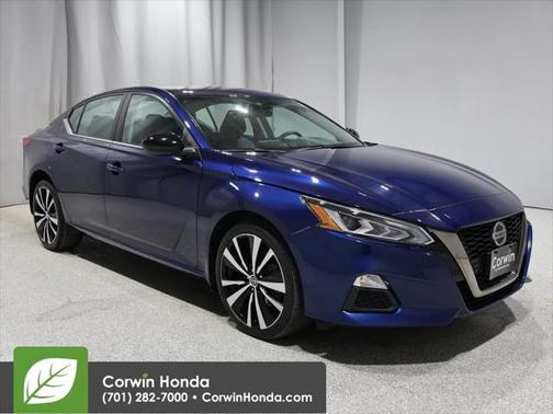 2022 Nissan Altima SR Intelligent AWD