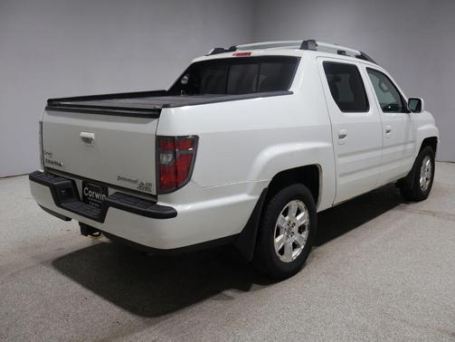 White 2013 Honda Ridgeline RTS