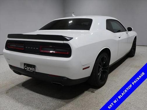 2018 Dodge Challenger SXT