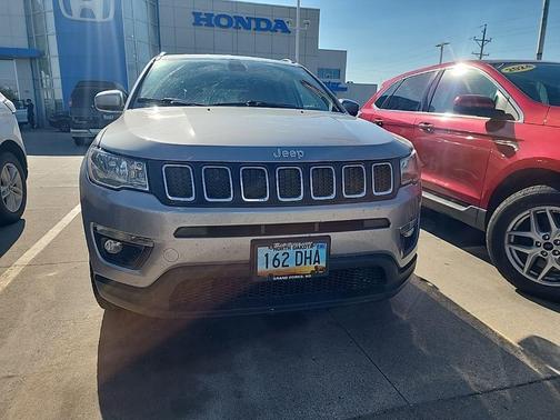 Billet Silver Metallic Clearcoat 2018 Jeep Compass Latitude