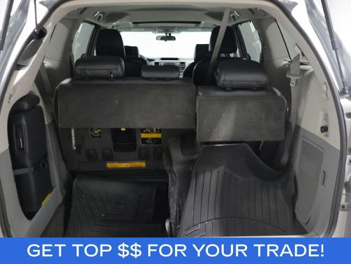 Silver Sky Metallic 2011 Toyota Sienna SE