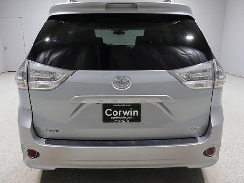 Silver Sky Metallic 2011 Toyota Sienna SE