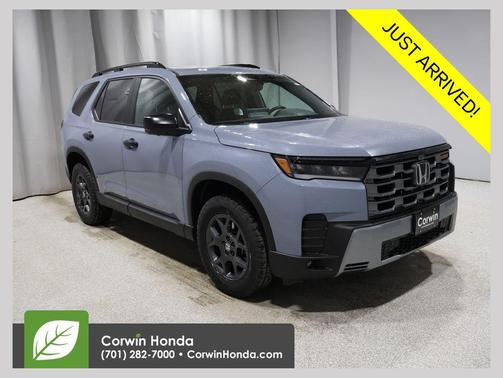 Sonic Gray Pearl 2026 Honda Pilot TrailSport