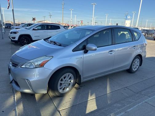 2014 Toyota Prius v Two