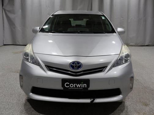 2014 Toyota Prius v Two