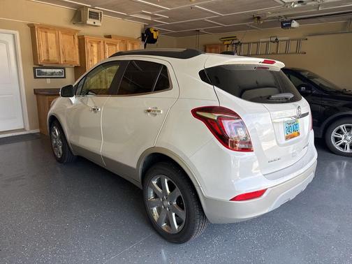 White Frost Tricoat 2017 Buick Encore Essence