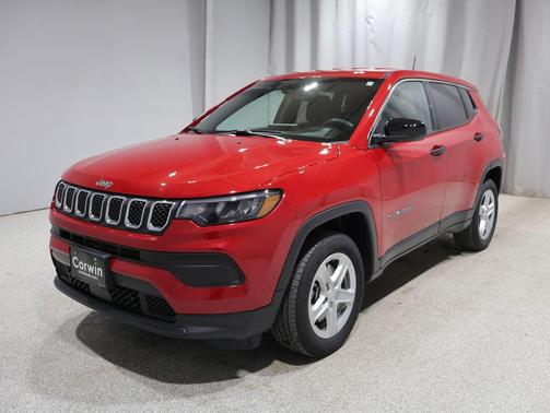 Red Hot Pearlcoat 2024 Jeep Compass Sport