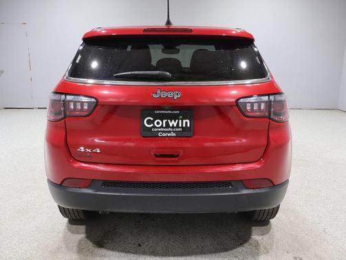 Red Hot Pearlcoat 2024 Jeep Compass Sport