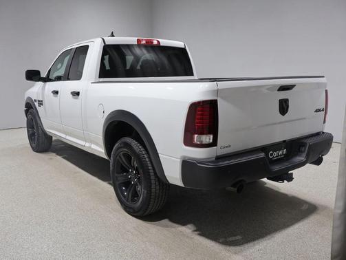 Bright White Clearcoat 2024 RAM 1500 Classic SLT