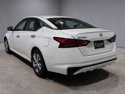 2024 Nissan Altima S FWD