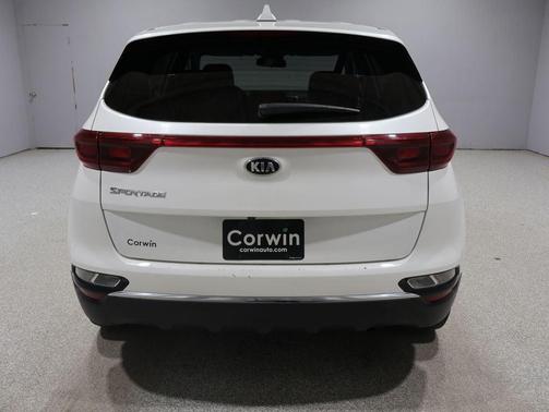 Snow White Pearl 2021 Kia Sportage LX