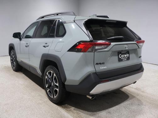 2019 Toyota RAV4 Adventure
