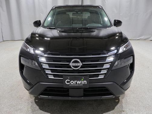 Super Black 2025 Nissan Rogue SV