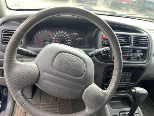 2004 Chevrolet Tracker LT