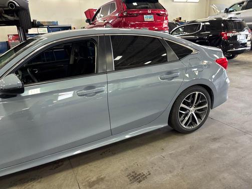 Sonic Gray Pearl 2022 Honda Civic Touring
