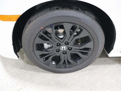 Platinum White Pearl 2026 Honda Odyssey Sport-L