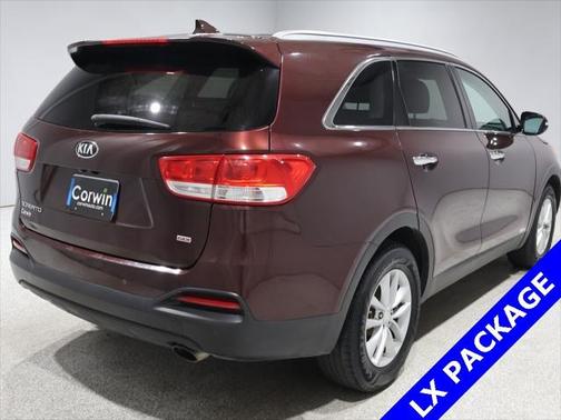 2017 Kia Sorento LX